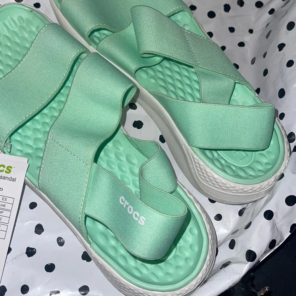 CROCS light green